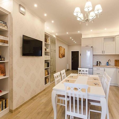 2-Roomed Apartment With Living Room Odessa Luaran gambar